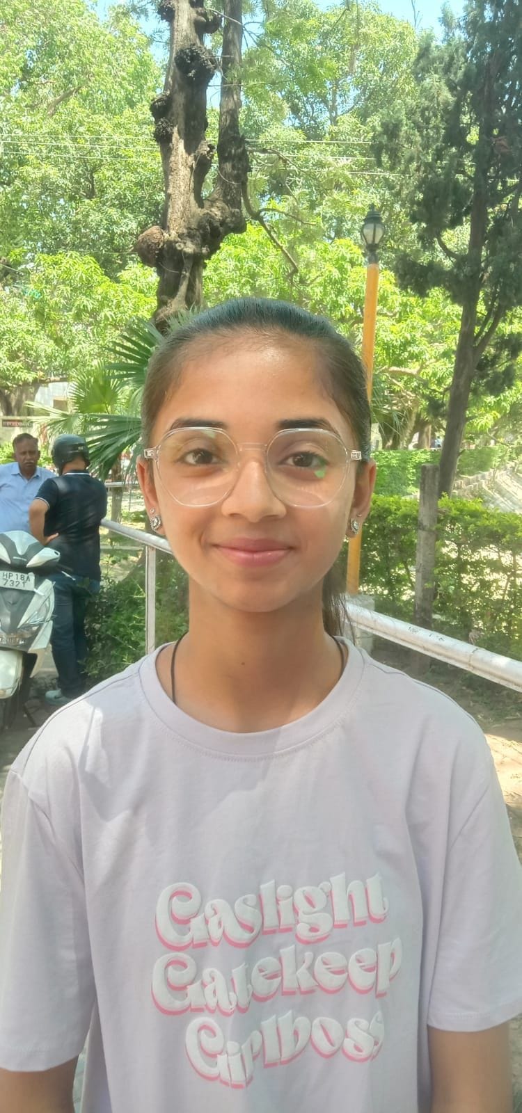 आस्था सिंघल। प्रथम बार मतदान, नाहन।