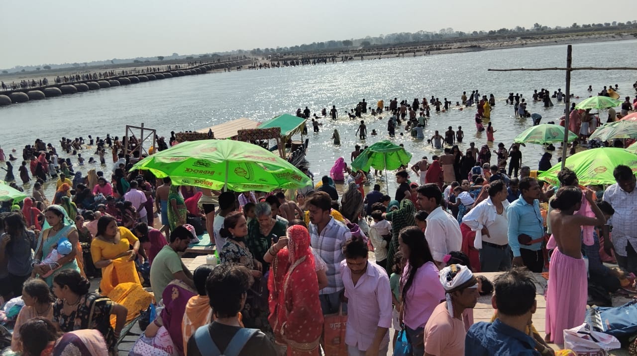 ज्येष्ठ की अमावस्या पर मां शीतला के दरबार में लगी भक्तों की भीड़। संवाद