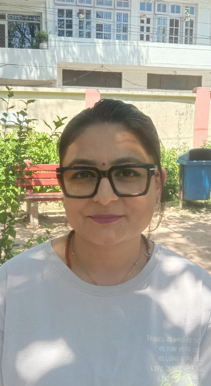 रिहाना खान, महिला मतदाता, नाहन।