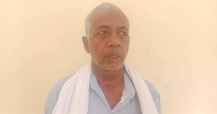 फोटो-24- शहर के सुभाष चौक पर दोपहर के समय आवागमन करते लोग। संवाद फोटो-24- शहर के सुभाष चौक पर दोपहर के समय आवागमन करते लोग। संवाद
