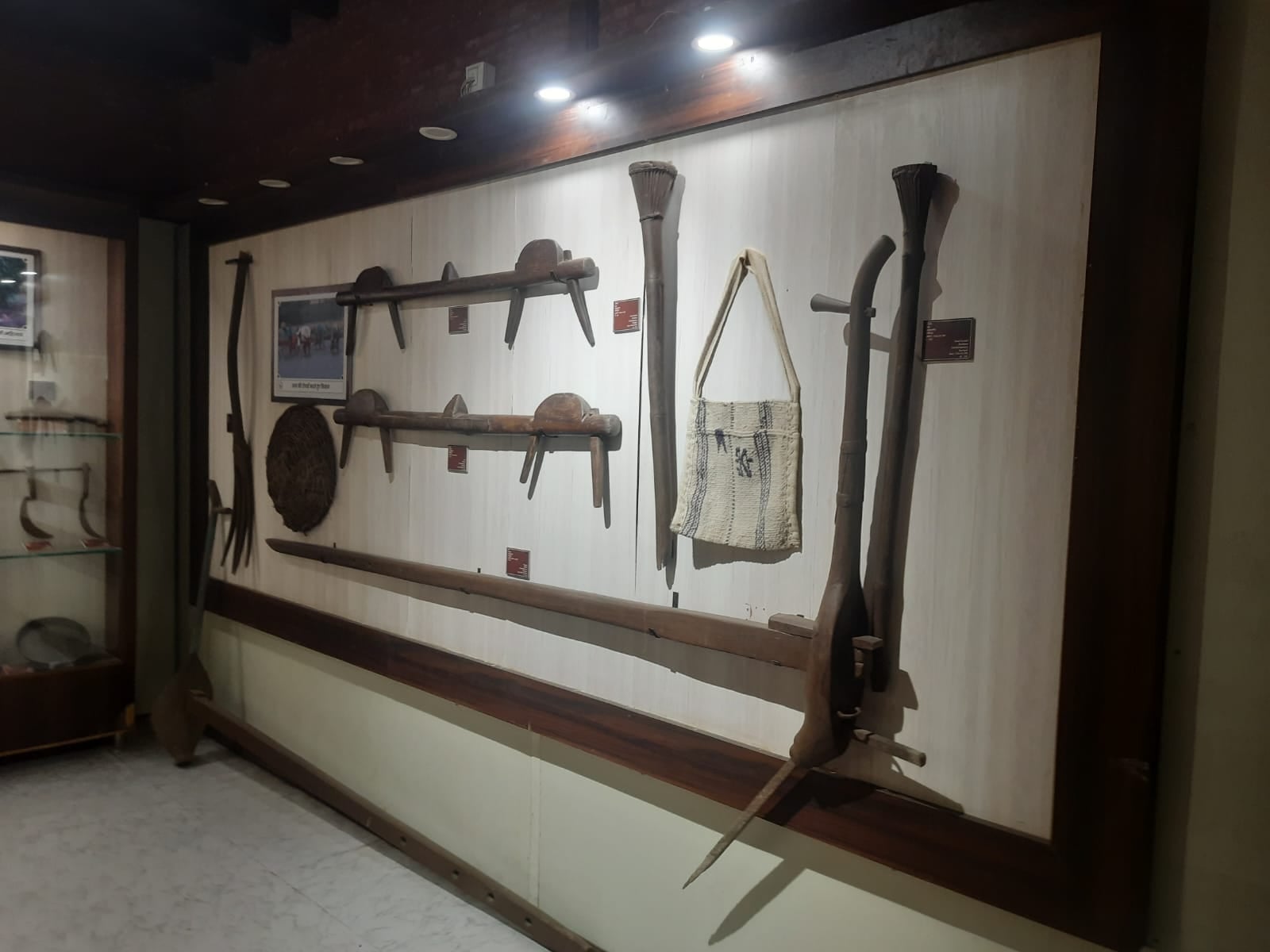 फोटो :: सोनीपत के कोट मोहल्ला स्थित स्वर्णप्रस्थ संग्रहालय में रखा पौराणिक सामान। संवाद