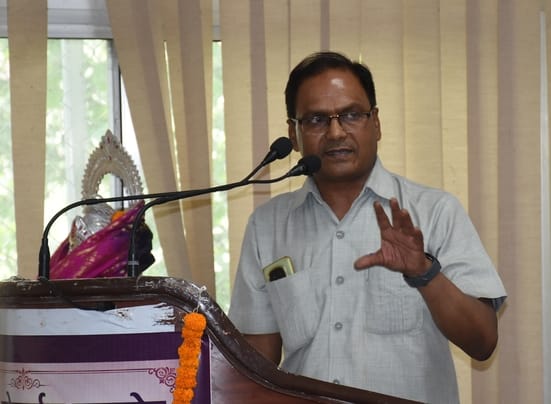 गीत संग्रह 'सारे गीत तुम्हारे' का विमोचन