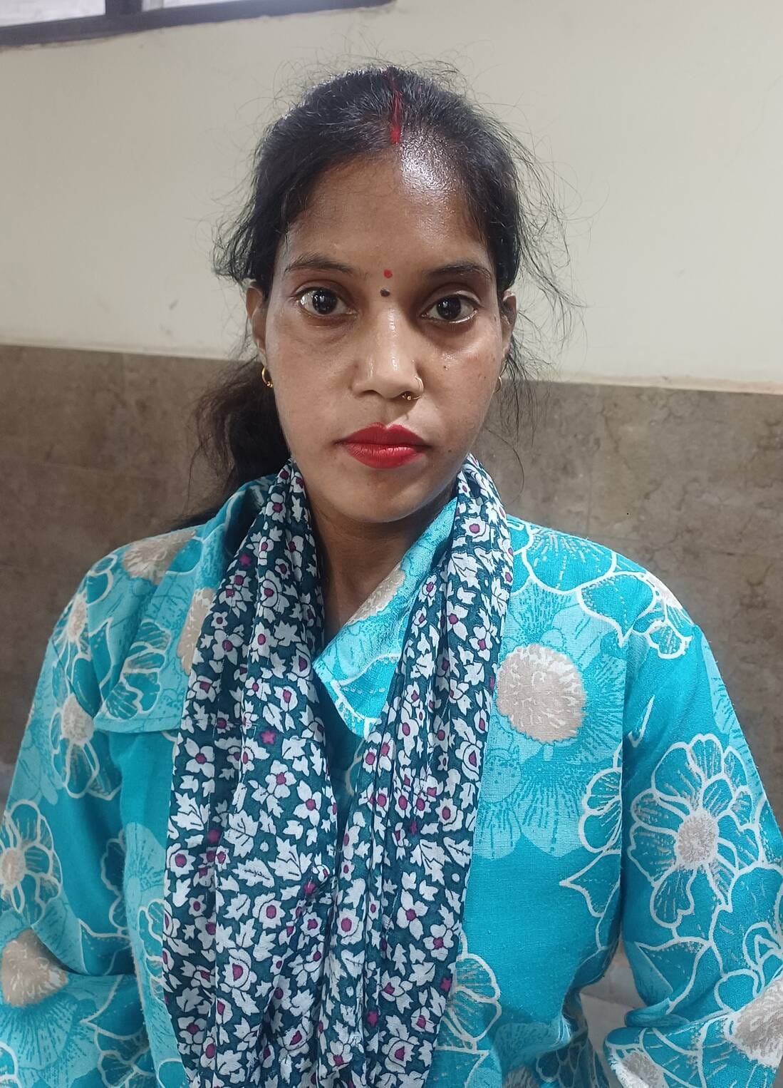 अंबाला छावनी के उपमंडल भवन में आयोजित जनता दरबार में लाेगों की शिकायत सुनते नायब तहसीलदार आशीष अंबाला छावनी के उपमंडल भवन में आयोजित जनता दरबार में लाेगों की शिकायत सुनते नायब तहसीलदार आशीष