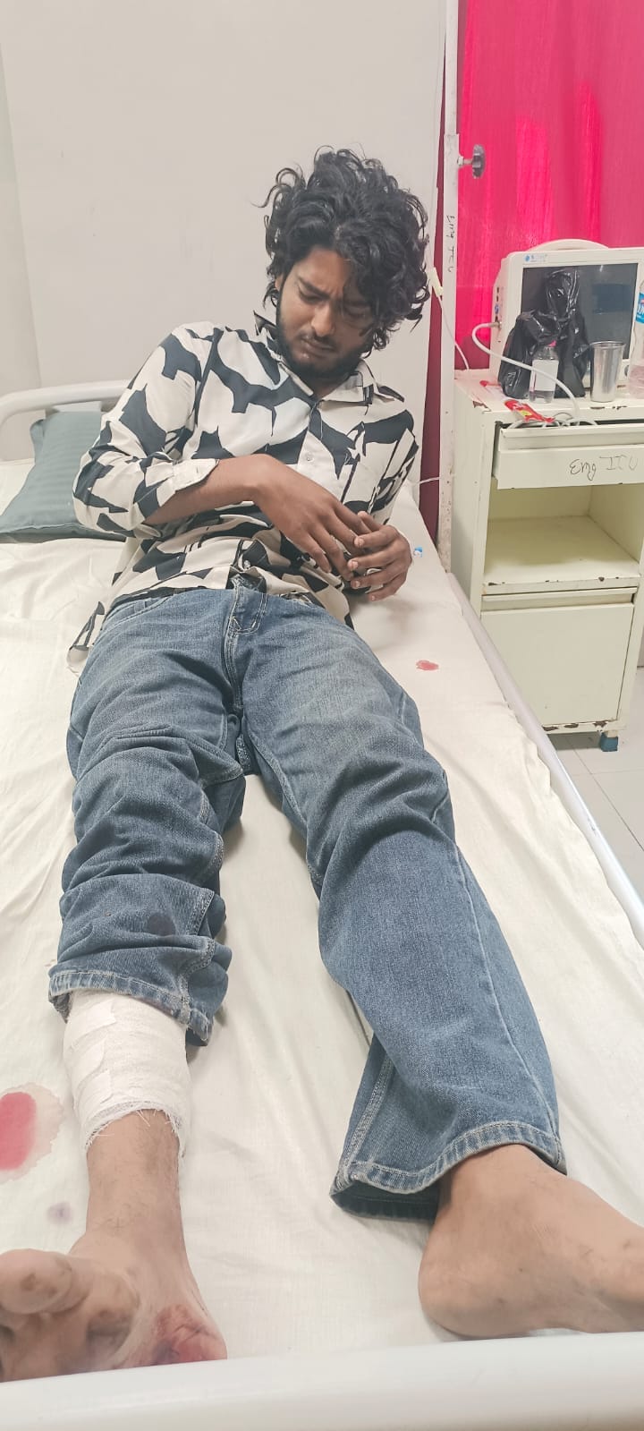 इलाज के लिए भर्ती बदमाश-स्रोत पुलिस