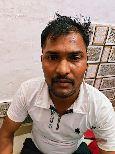 सरधना। अलीपुर गांव में मारपीट मे ंघायल व्यक्ति। संवाद सरधना। अलीपुर गांव में मारपीट मे ंघायल व्यक्ति। संवाद