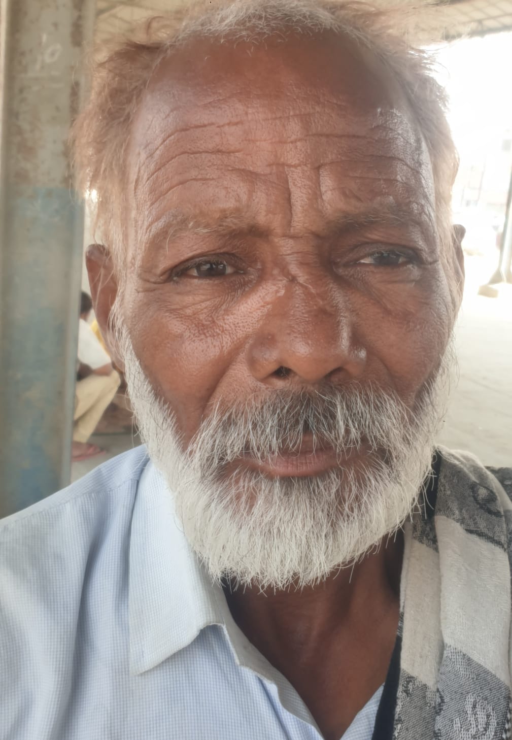 अनिल। अनिल।