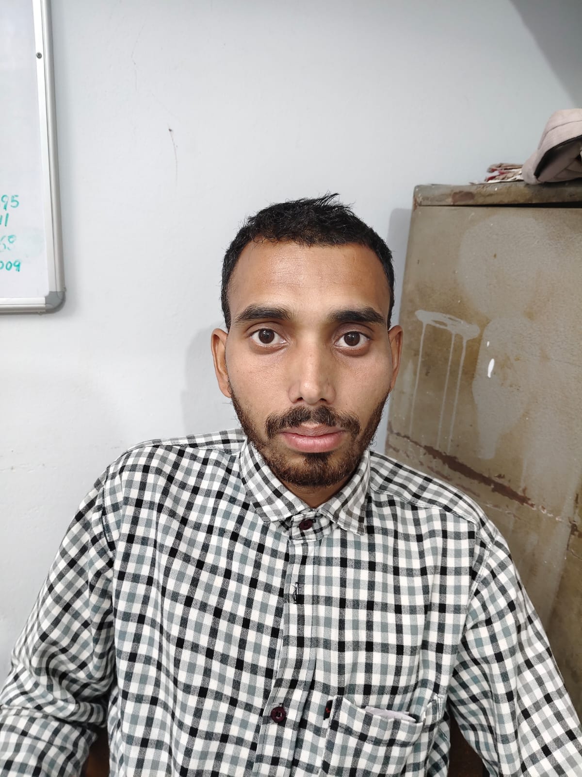 राकेश ठाकुर, निवासी पट्टा राकेश ठाकुर, निवासी पट्टा