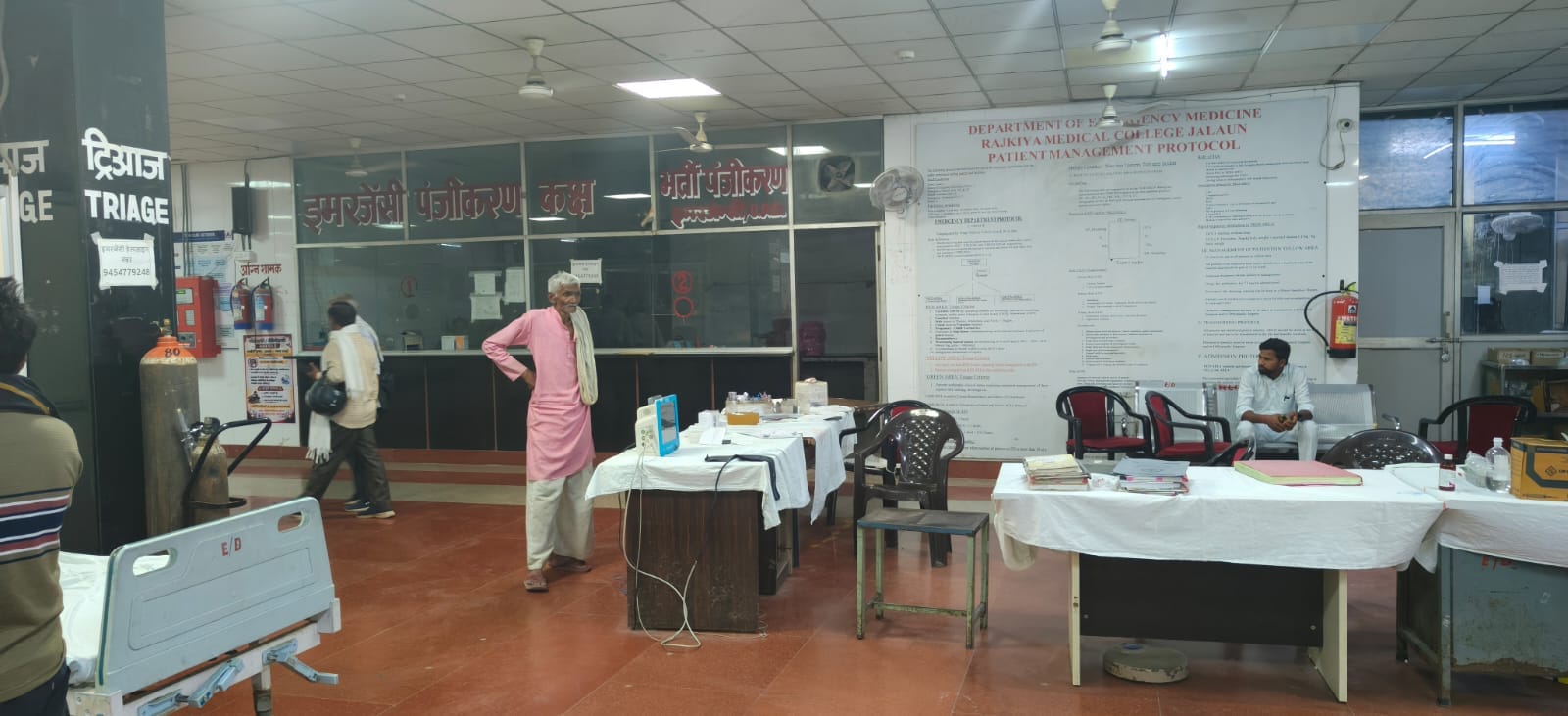 टोल वसूली लाखों में, हाईवे के गड्ढों की मरम्मत में खानापूरी टोल वसूली लाखों में, हाईवे के गड्ढों की मरम्मत में खानापूरी