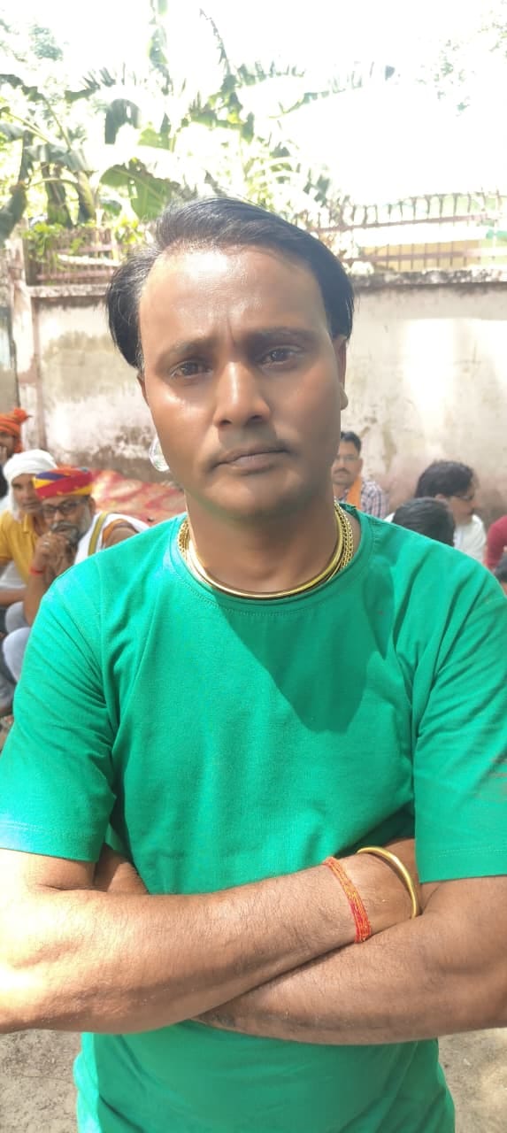 फोटो21एचएएमपी 22- ज्ञापन देने जाते एनएच-34 के आंदोलनकारी। संवाद