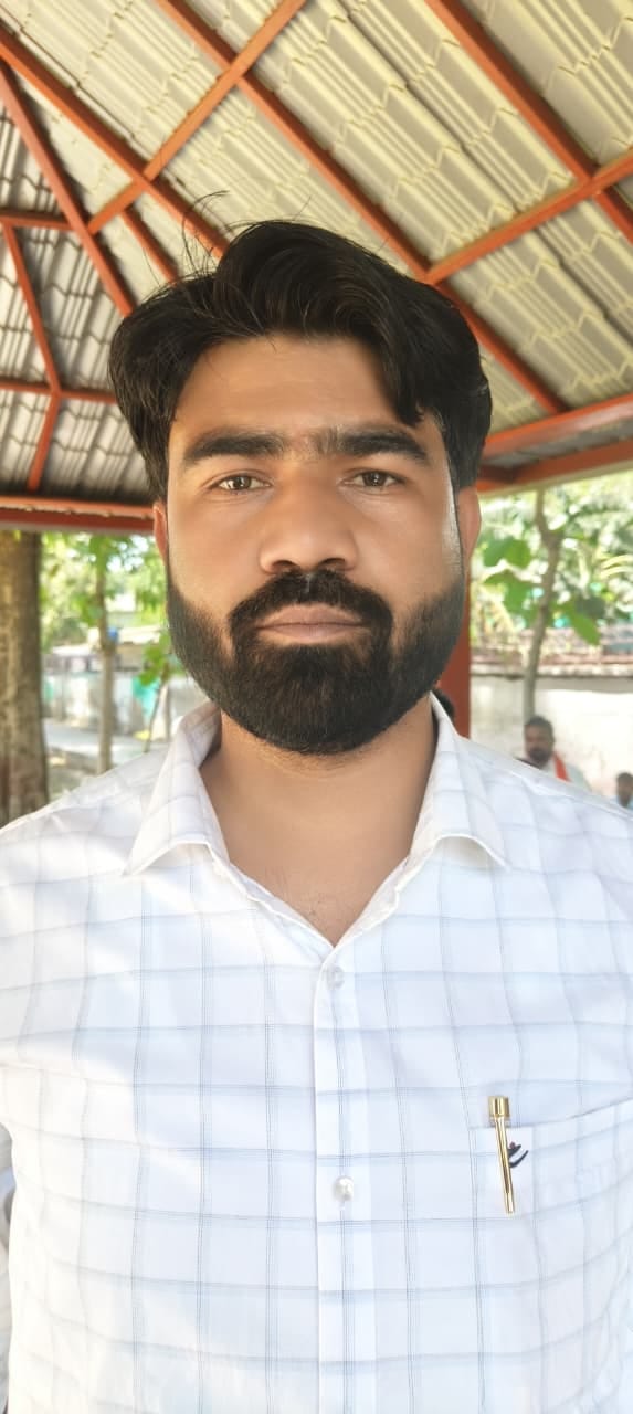 फोटो21एचएएमपी 22- ज्ञापन देने जाते एनएच-34 के आंदोलनकारी। संवाद