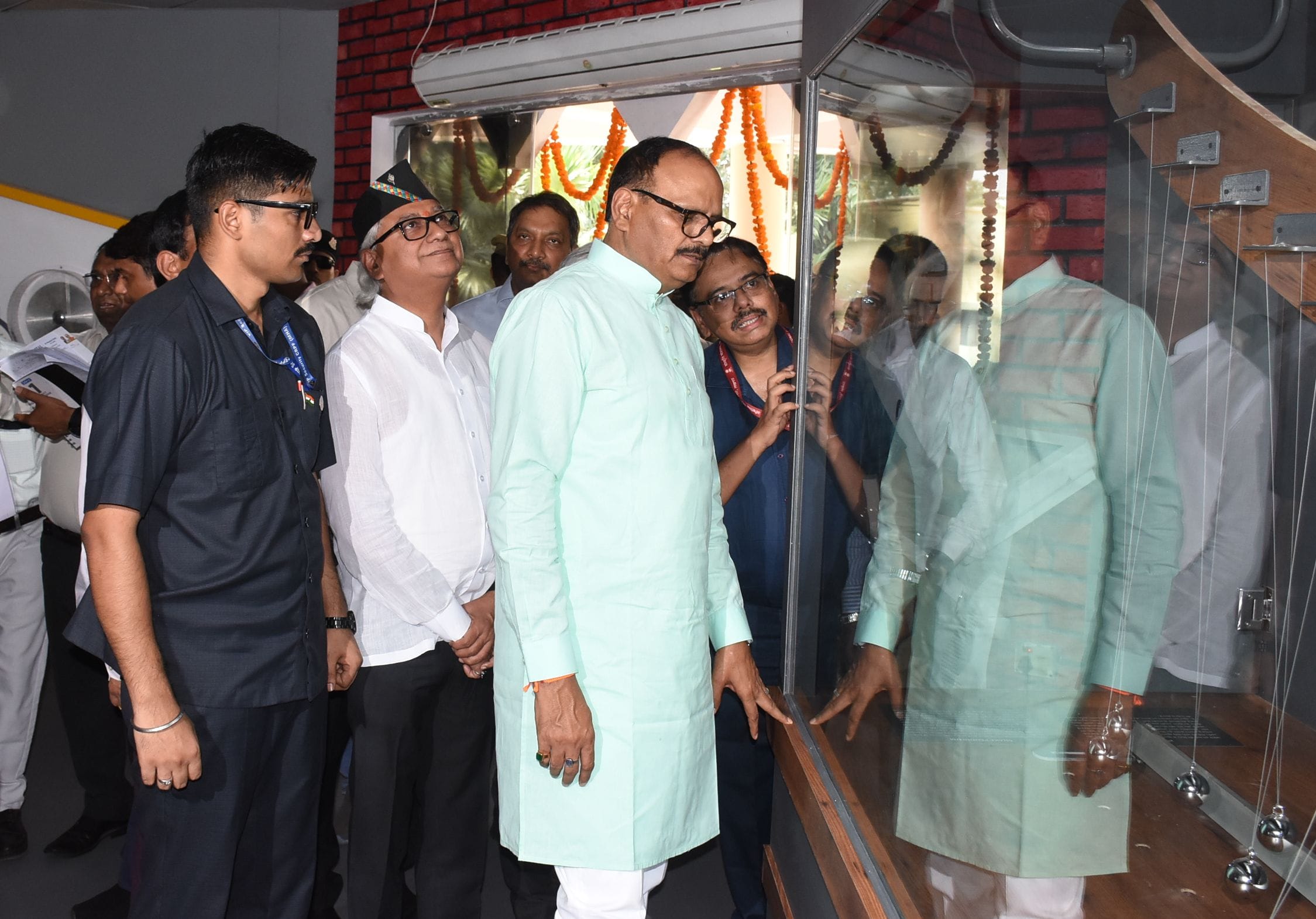 अलीगंज स्थित आंचलिक विज्ञान नगरी में शुक्रवार को नई व आधुनिक मनोरंजन विज्ञान गैलरी का उद्घाटन उ