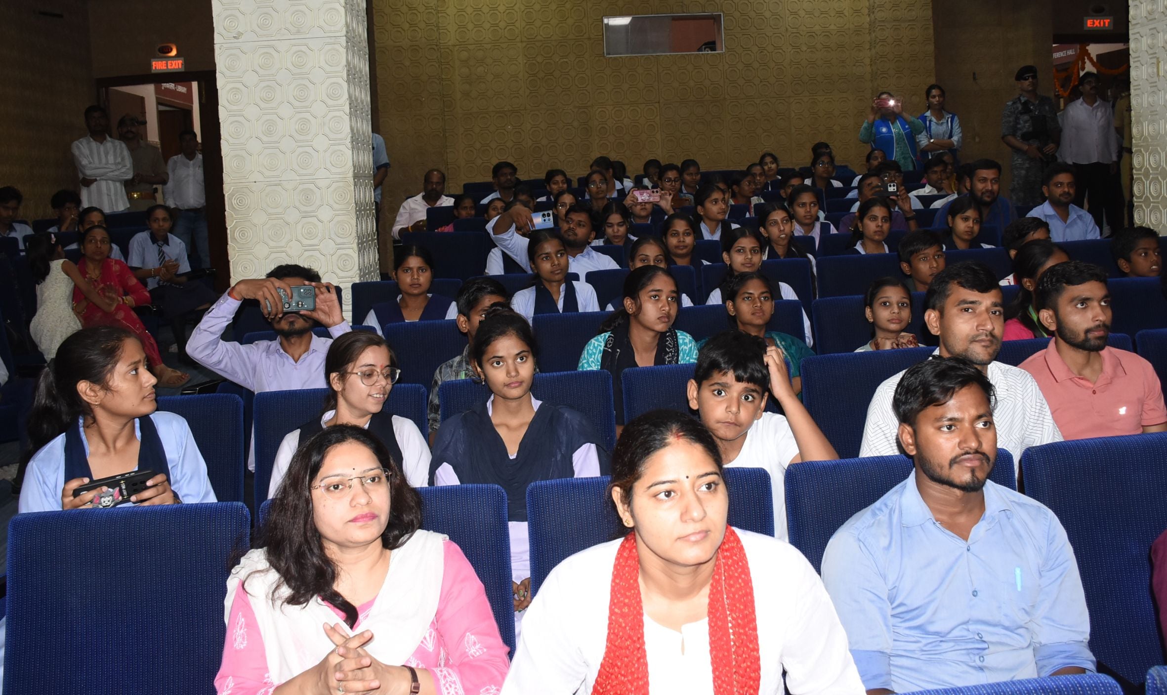 अलीगंज स्थित आंचलिक विज्ञान नगरी में शुक्रवार को नई व आधुनिक मनोरंजन विज्ञान गैलरी का उद्घाटन उ