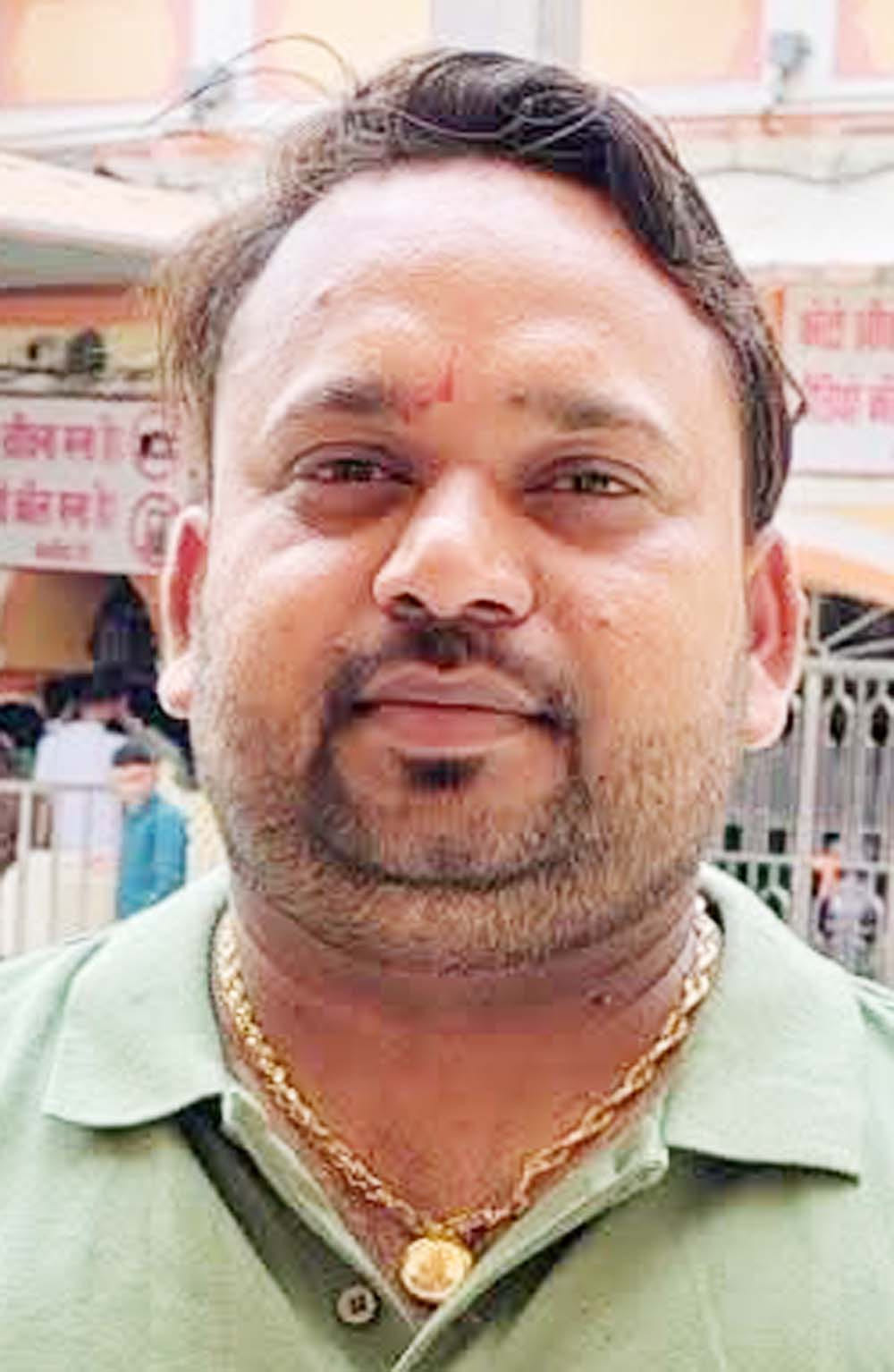 फोटो 22 एचएएमपी 20- राठ पावर हाउस में फाल्ट सही करते कर्मचारी। संवाद फोटो 22 एचएएमपी 20- राठ पावर हाउस में फाल्ट सही करते कर्मचारी। संवाद