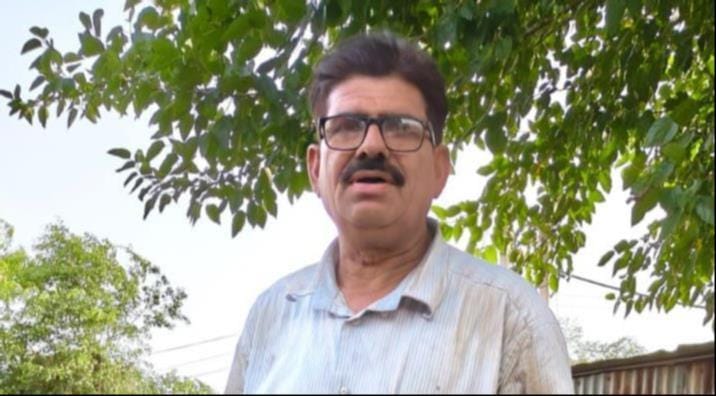 कुरुक्षेत्र। सेक्टर दो में खड़े ट्रक। संवाद कुरुक्षेत्र। सेक्टर दो में खड़े ट्रक। संवाद