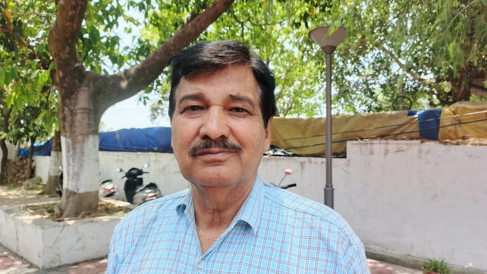 हमीरपुर बस अड्डे में उपयोग रहित व्हीलचेयर। संवाद हमीरपुर बस अड्डे में उपयोग रहित व्हीलचेयर। संवाद