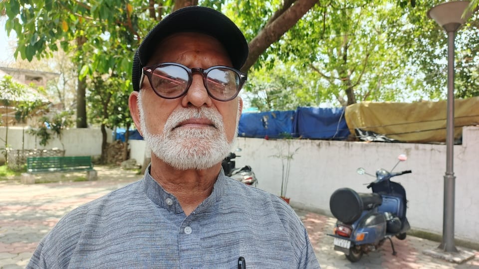 हमीरपुर बस अड्डे में उपयोग रहित व्हीलचेयर। संवाद हमीरपुर बस अड्डे में उपयोग रहित व्हीलचेयर। संवाद