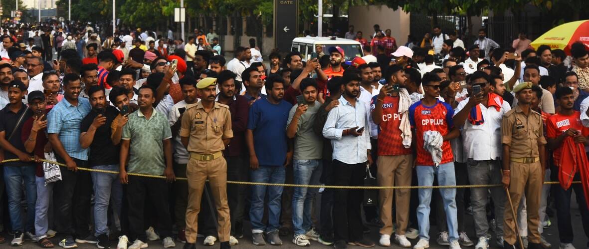 इकाना स्टेडियम में शनिवार को खेला गया एलएसजी और पंजाब किंग्स के बीच मुकाबला। इकाना स्टेडियम में शनिवार को खेला गया एलएसजी और पंजाब किंग्स के बीच मुकाबला।