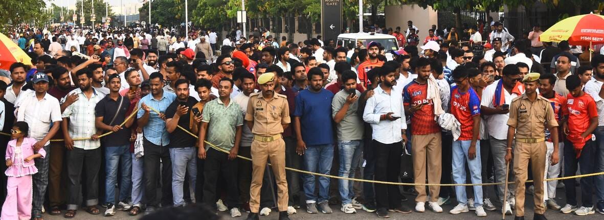 इकाना स्टेडियम में शनिवार को खेला गया एलएसजी और पंजाब किंग्स के बीच मुकाबला। इकाना स्टेडियम में शनिवार को खेला गया एलएसजी और पंजाब किंग्स के बीच मुकाबला।