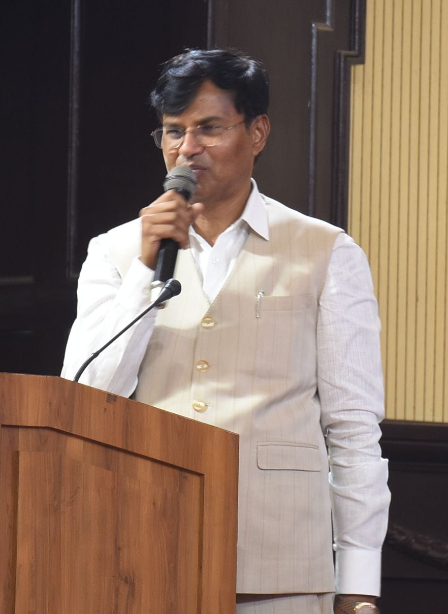 लखनऊ विश्वविद्यालय के मालवीय सभागार में शनिवार को रोजगार मेले का आयोजन किया गया। लखनऊ विश्वविद्यालय के मालवीय सभागार में शनिवार को रोजगार मेले का आयोजन किया गया।