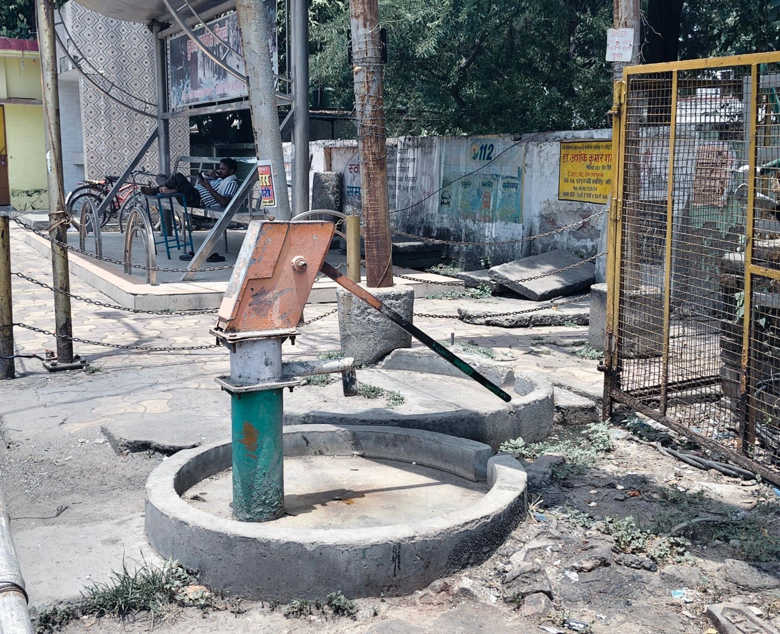 निर्मल नगर में गंदा पानी देने वाला नल। संवाद निर्मल नगर में गंदा पानी देने वाला नल। संवाद