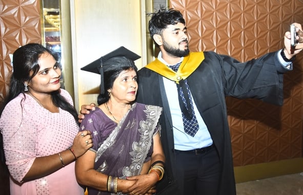 सीआईआरसी की लखनऊ शाखा के दीक्षांत समारोह में मौजूद सीए। -संवाद सीआईआरसी की लखनऊ शाखा के दीक्षांत समारोह में मौजूद सीए। -संवाद
