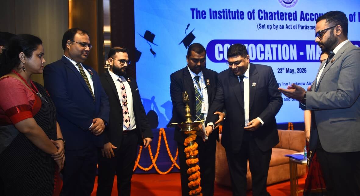 सीआईआरसी की लखनऊ शाखा के दीक्षांत समारोह में मौजूद सीए। -संवाद सीआईआरसी की लखनऊ शाखा के दीक्षांत समारोह में मौजूद सीए। -संवाद