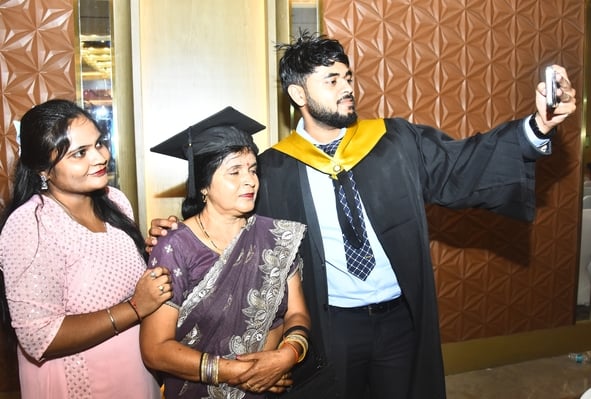 सीआईआरसी की लखनऊ शाखा के दीक्षांत समारोह में मौजूद सीए। -संवाद सीआईआरसी की लखनऊ शाखा के दीक्षांत समारोह में मौजूद सीए। -संवाद