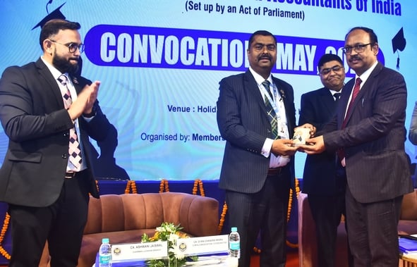 सीआईआरसी की लखनऊ शाखा के दीक्षांत समारोह में मौजूद सीए। -संवाद सीआईआरसी की लखनऊ शाखा के दीक्षांत समारोह में मौजूद सीए। -संवाद
