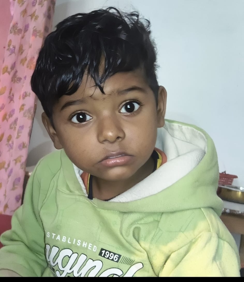 आराध्या व असलम की फाइल फोटो।