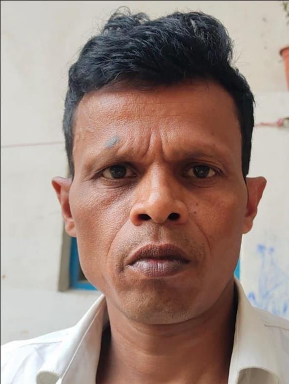 फोटो-26 श्यामनगर में बांस के डंडे से बंधी केबलों का बंडल। संवाद फोटो-26 श्यामनगर में बांस के डंडे से बंधी केबलों का बंडल। संवाद