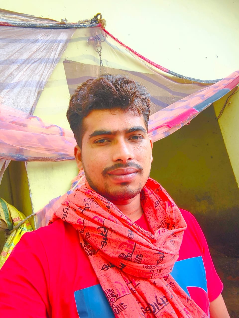 फोटो :: सोनीपत के गांव जाजी के पास पुलिस मुठभेड़ में घायल हुए आरोपियों के मौके पर पड़े अवैध हथिया