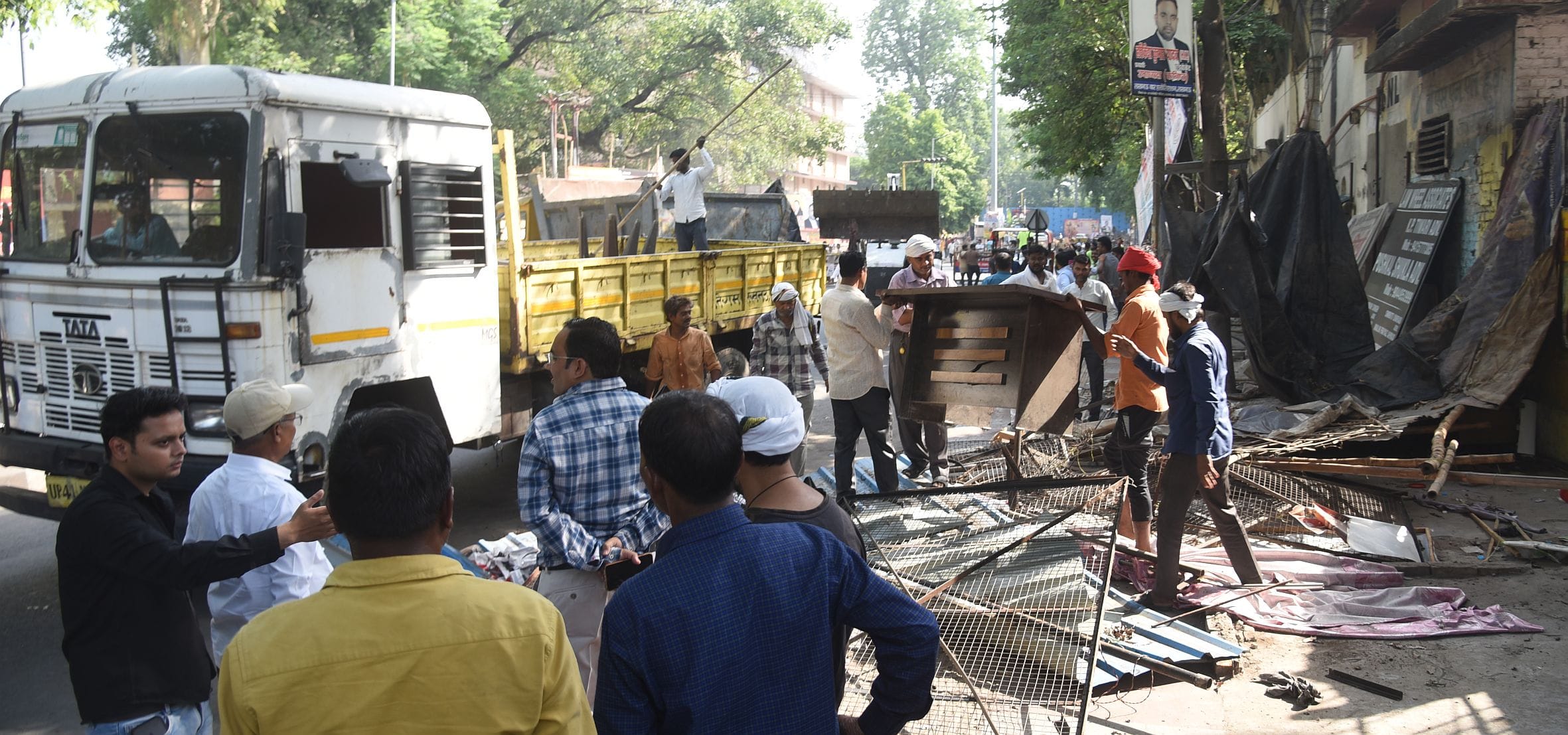 पिछले दिनों पुलिस की मौजूदगी में नगर निगम ने हटाए थे कई कब्जे। पिछले दिनों पुलिस की मौजूदगी में नगर निगम ने हटाए थे कई कब्जे।