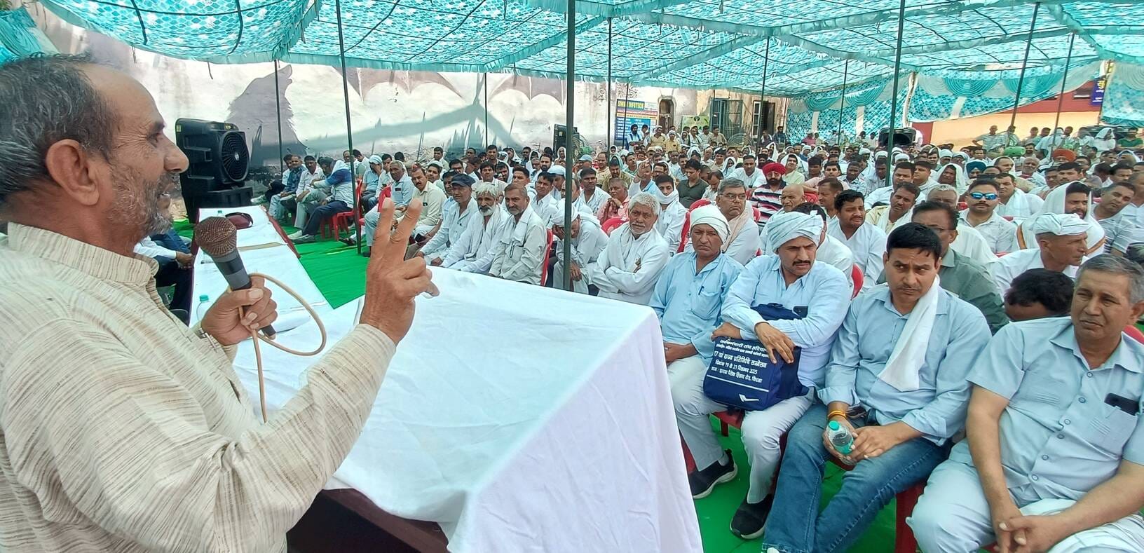 परिवहन मंत्री अनिल विज को ज्ञापन सौंपते हरियाणा रोडवेज वर्कर्स यूनियन संबंधित सर्व कर्मचारी संघ परिवहन मंत्री अनिल विज को ज्ञापन सौंपते हरियाणा रोडवेज वर्कर्स यूनियन संबंधित सर्व कर्मचारी संघ