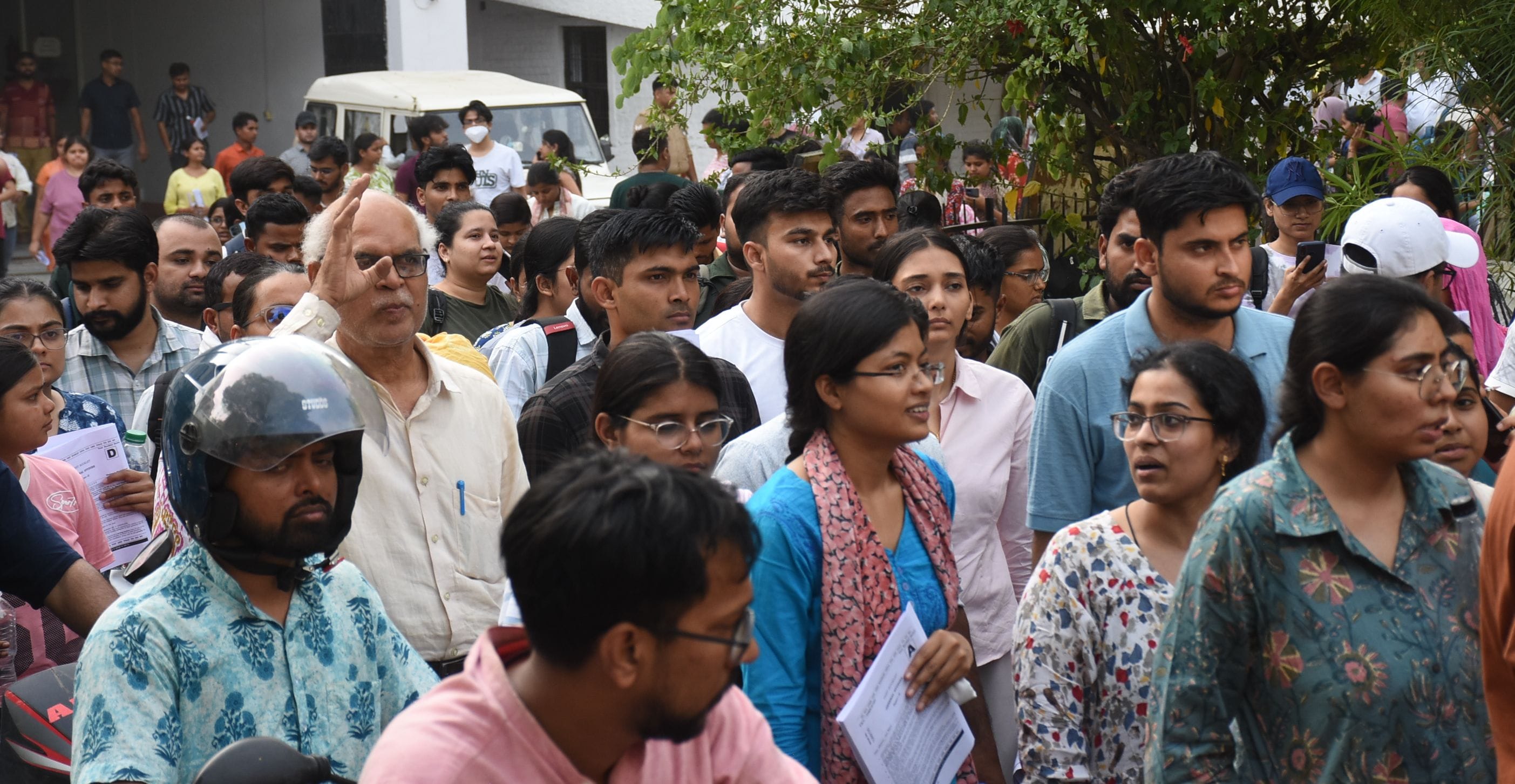 संघ लोक सेवा आयोग (यूपीएससी) की सिविल सेवा प्रारंभिक परीक्षा रविवार को राजधानी के 86 केंद्रों प