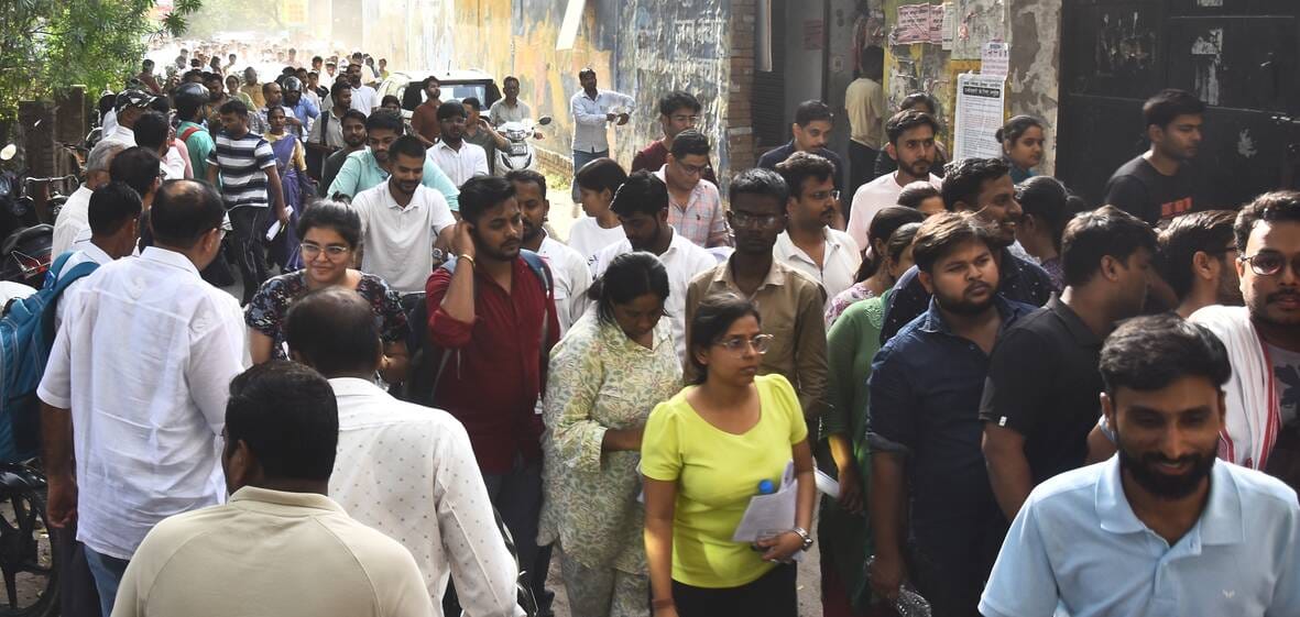 संघ लोक सेवा आयोग (यूपीएससी) की सिविल सेवा प्रारंभिक परीक्षा रविवार को राजधानी के 86 केंद्रों प