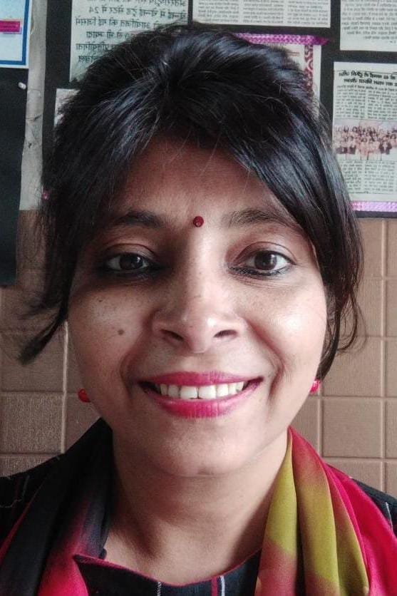 सौंदर्य महंगाई खबर से संबंधित फोटो- महिला मुनेश।