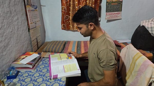 किसान ने क्रैक किया नार्सेट 