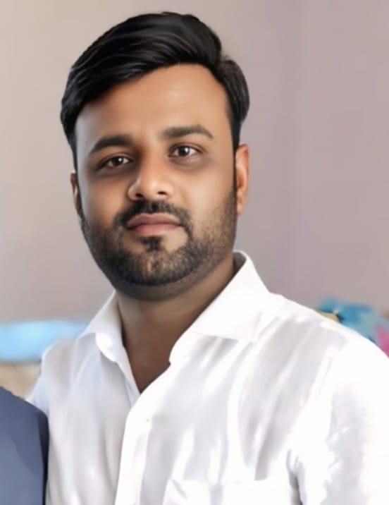 फोटो: 14 पिपरौली गढ़िया गांव में अमृत सरोवर तालाब में खड़ी खास। संवाद फोटो: 14 पिपरौली गढ़िया गांव में अमृत सरोवर तालाब में खड़ी खास। संवाद