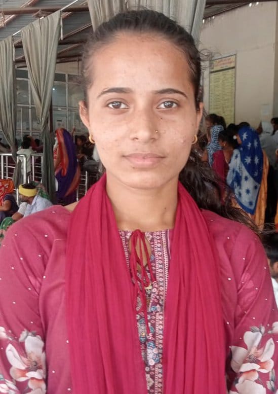 मेडिकल कॉलेज ओपीडी में रही मरीजों की भीड़। संवाद