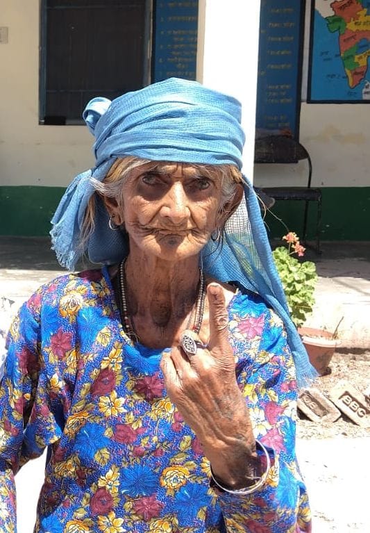 तारा देवी, 78 साल, त्रिलोकपुर। महिला मतदाता परिचर्चा। तारा देवी, 78 साल, त्रिलोकपुर। महिला मतदाता परिचर्चा।