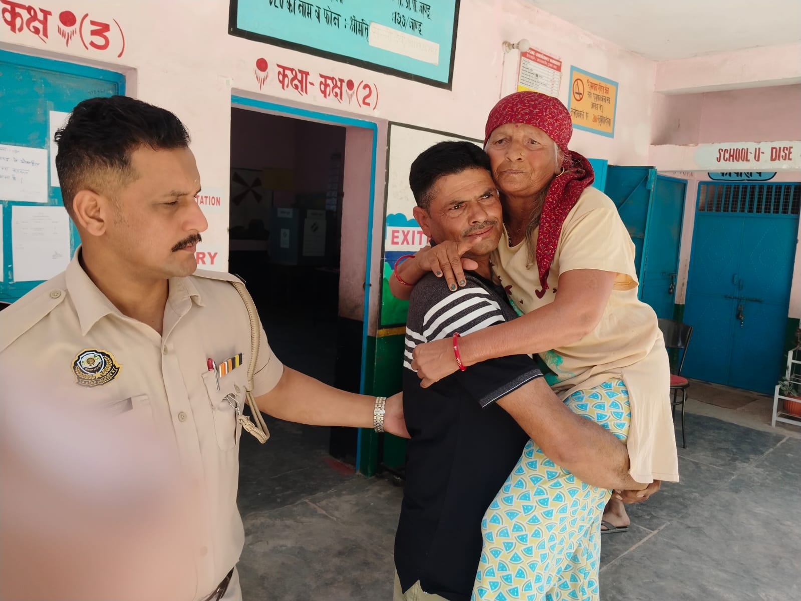 डांगरी पंचायत के कायलर गांव की 96 वर्षीय बुजुर्ग शांता देवी।