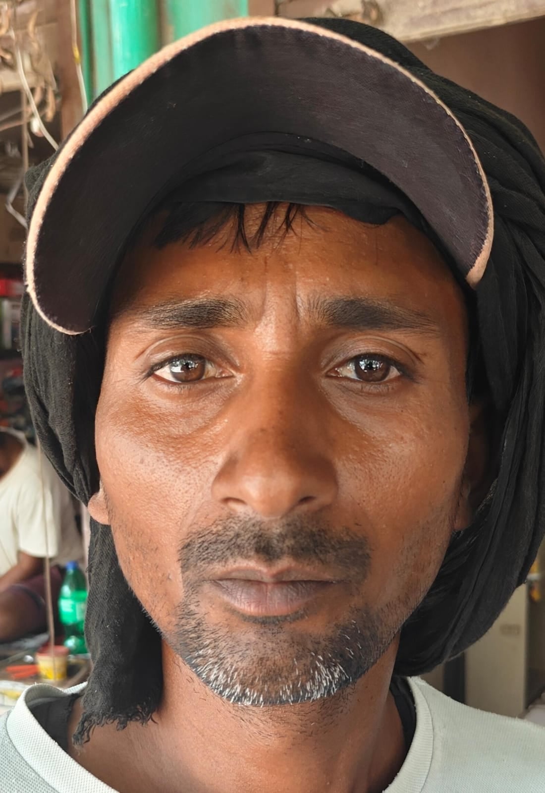 फोटो - 17 खेत में खड़ी सूखती प्याज की फसल। संवाद