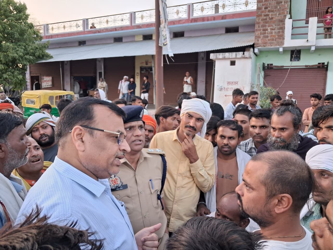 हादसे में घायल शिवकली। संवाद