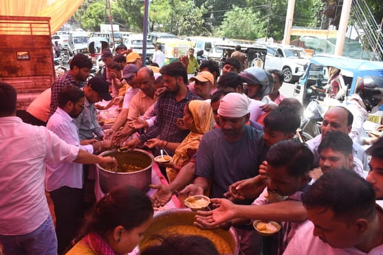संकटमोचन के दरबार में उमड़ी आस्था