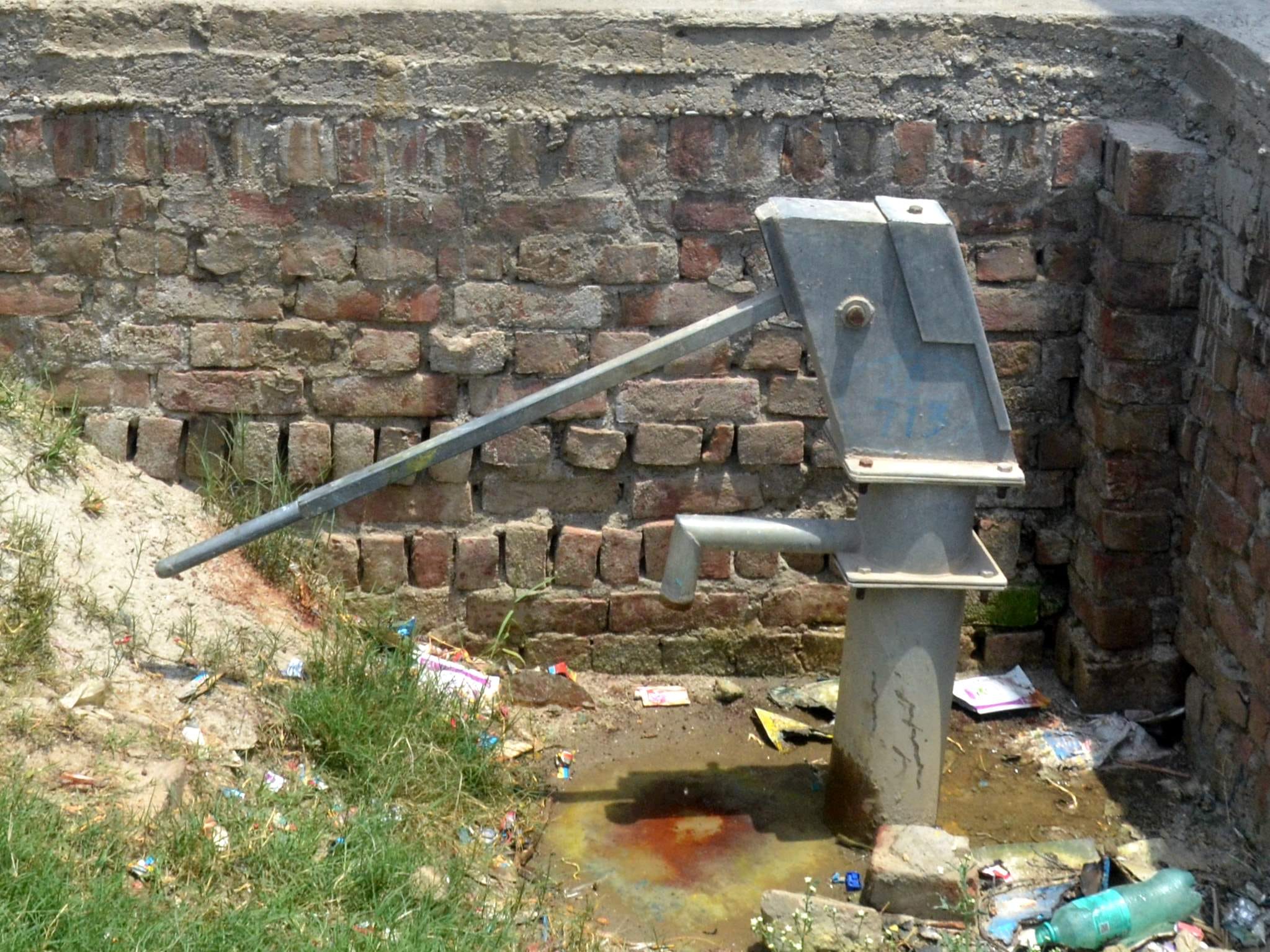 आलोक वर्मा निवासी मोहल्ला करबला