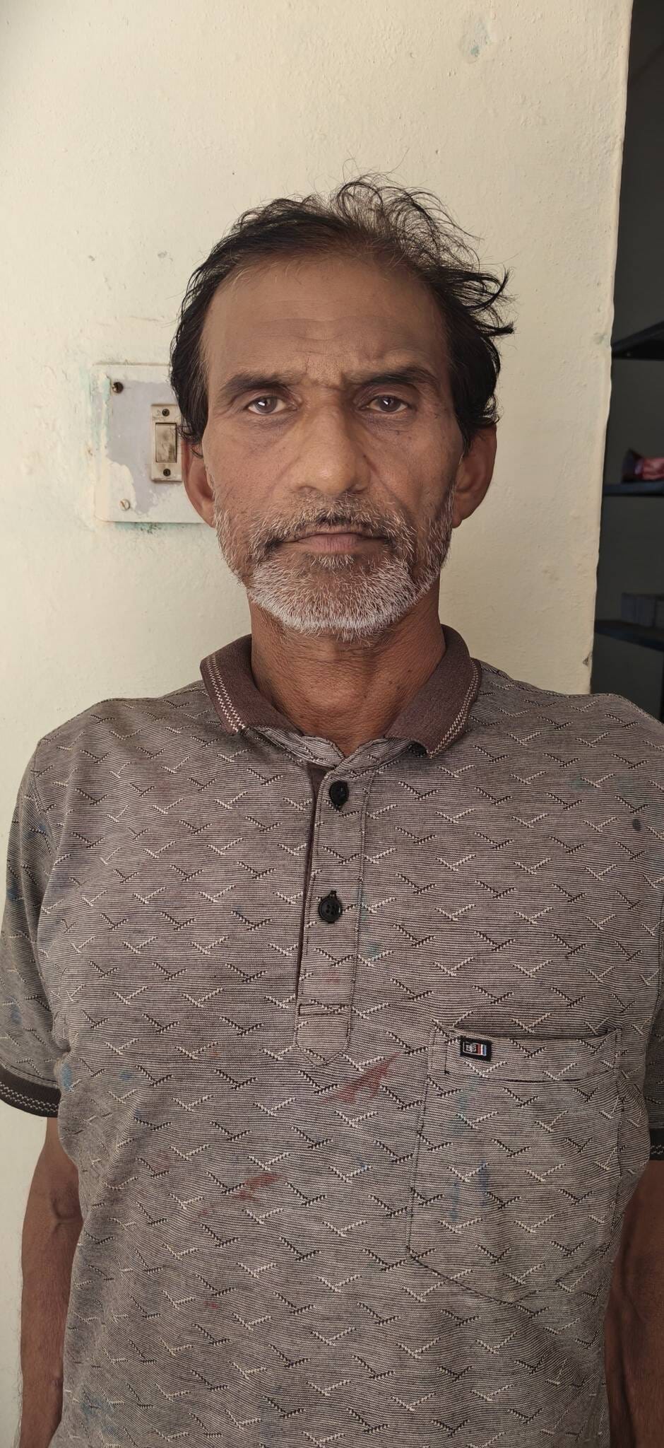 अलीगढ़ ले जाकर नाबालिग की जबरिया शादी रचाने के मामले में गिरफ्तार लोकेश। - संवाद