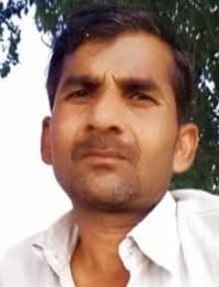 फोटो 27 एमएएचपी 19 परिचय-घटनास्थल की जांच करती पुलिस। संवाद फोटो 27 एमएएचपी 19 परिचय-घटनास्थल की जांच करती पुलिस। संवाद
