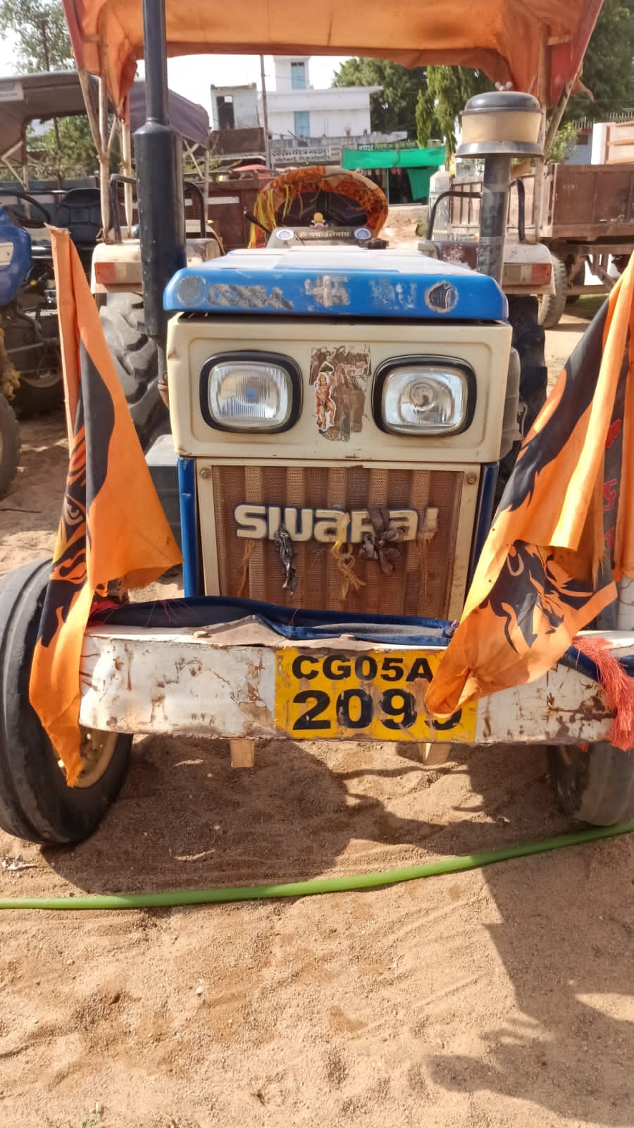 अवैध रेत उत्खनन में जब्त ट्रैक्टर