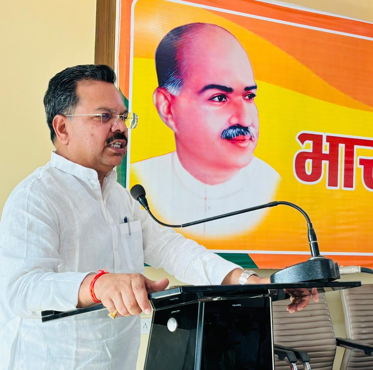 भाजपा की बैठक में मौजूद कार्यकर्ता। स्रोत- पार्टी