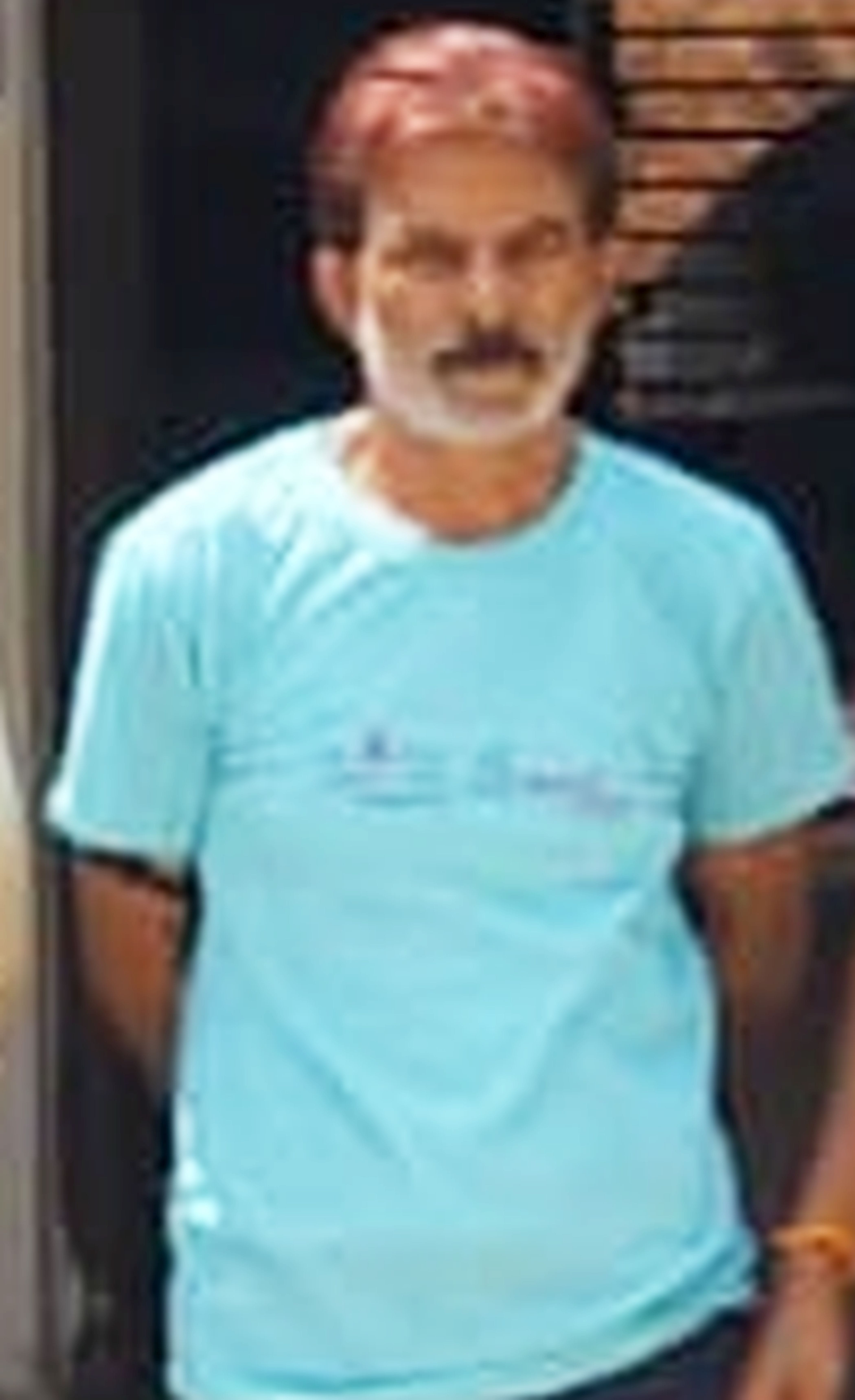 फोटो-20-हुसैनगंज थाने में पकड़ा गया मवेशी चोरी का आरोपी। स्रोत: पुलिस